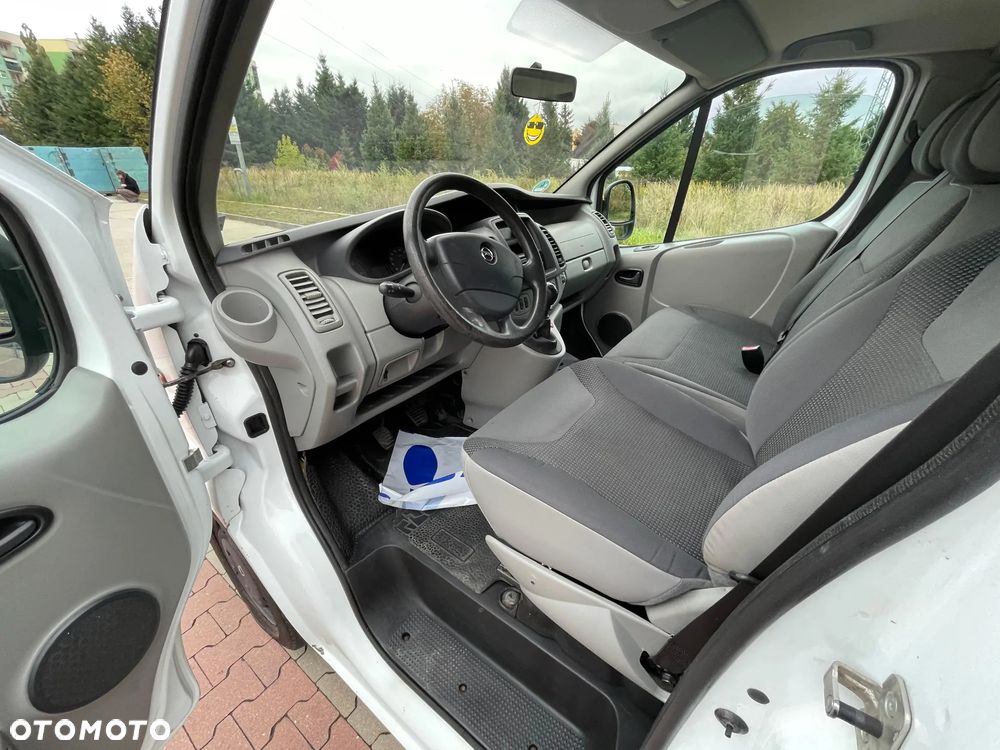 Opel Vivaro L2H1 2.9t Edition - 9