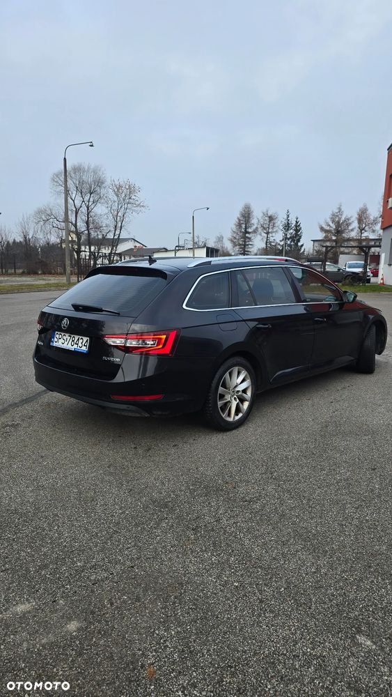 Skoda Superb 2.0 TSI Style DSG - 5