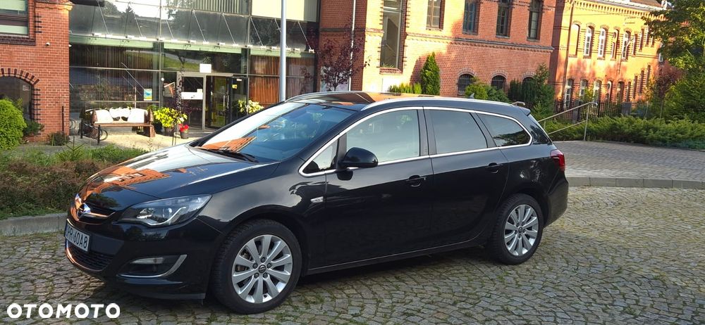 Opel Astra 2.0 CDTI Cosmo - 9