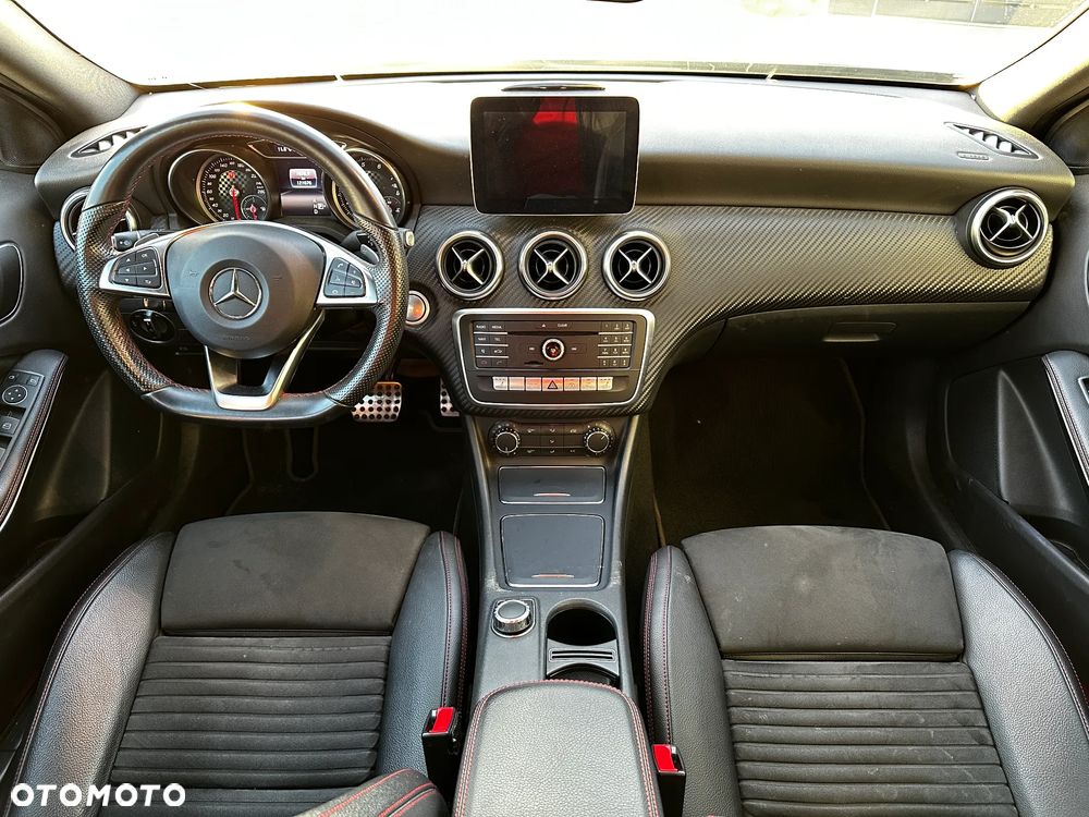 Mercedes-Benz Klasa A 180 7G-DCT AMG Line - 10