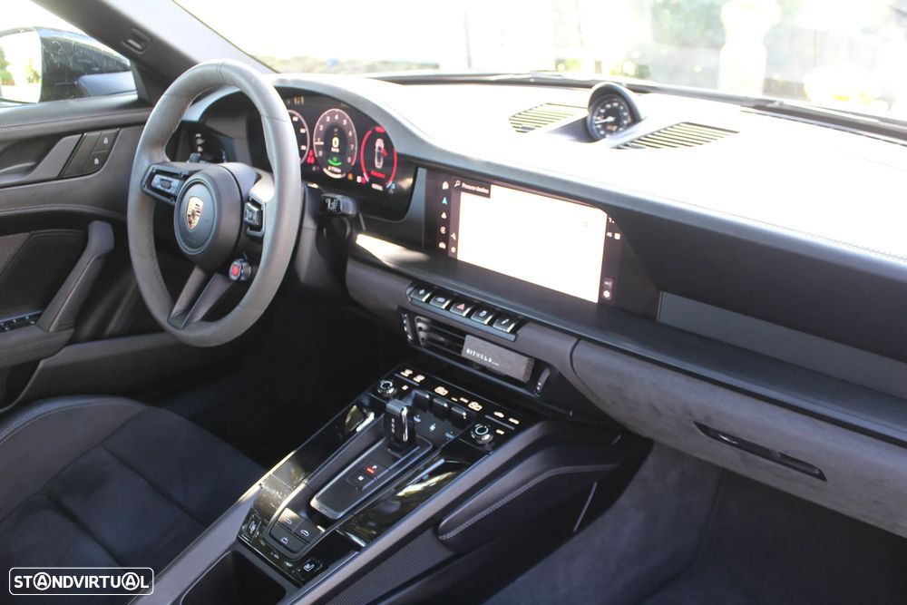 Porsche 911 (992) Carrera GTS - 33