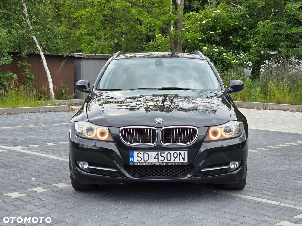 BMW Seria 3 318i - 22