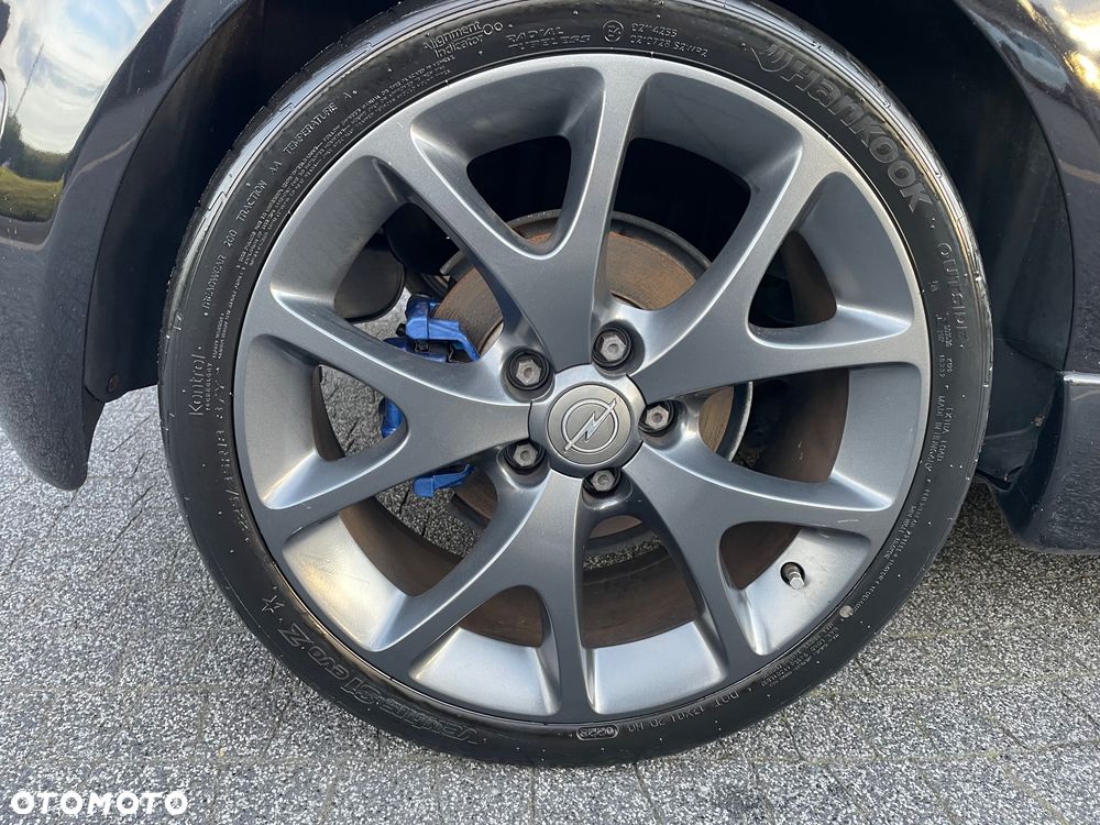 Opel Corsa 1.6 Turbo OPC - 21