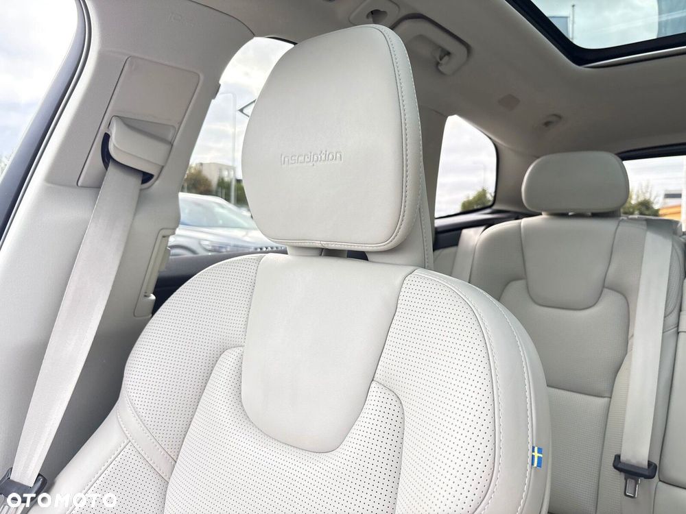 Volvo XC 60 T8 Plug-In Hybrid AWD Inscription - 28