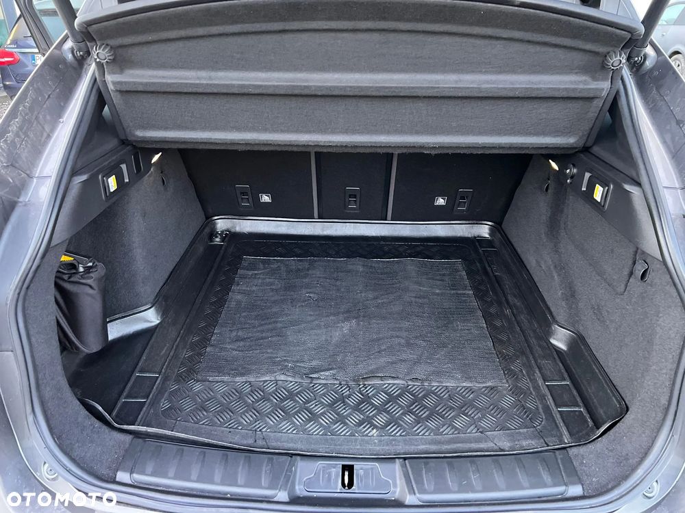 Jaguar F-Pace 2.0 i4D AWD R-Sport - 23