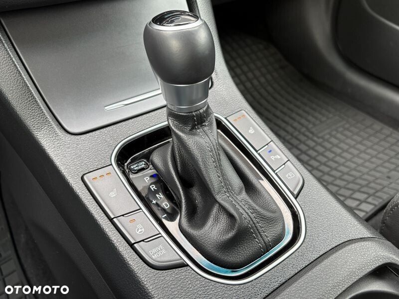 Hyundai i30 1.5 T-GDI 48V Executive DCT - 33