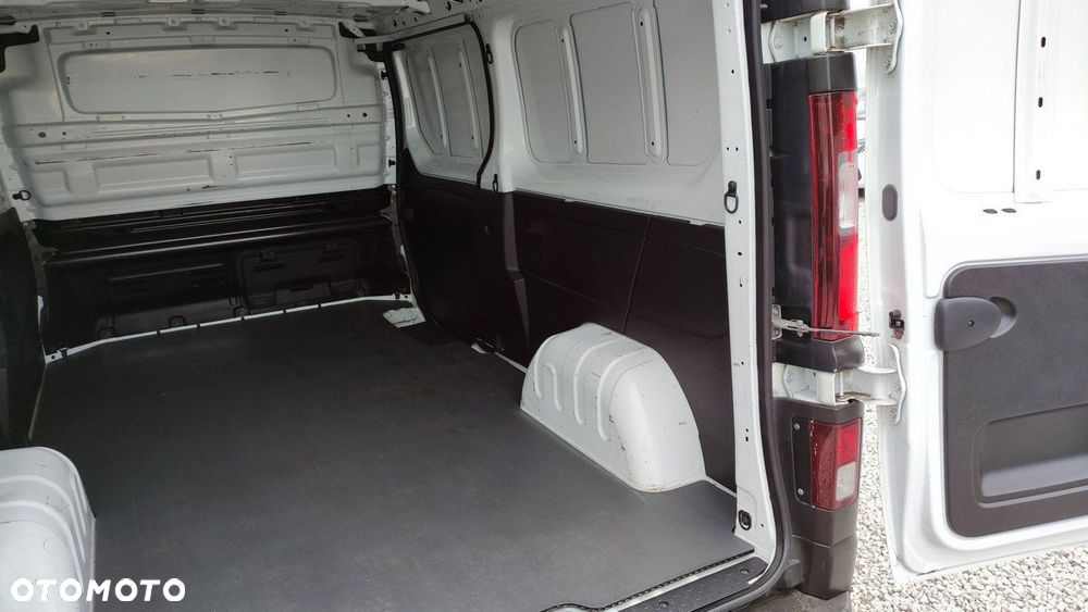 Renault Trafic - 22