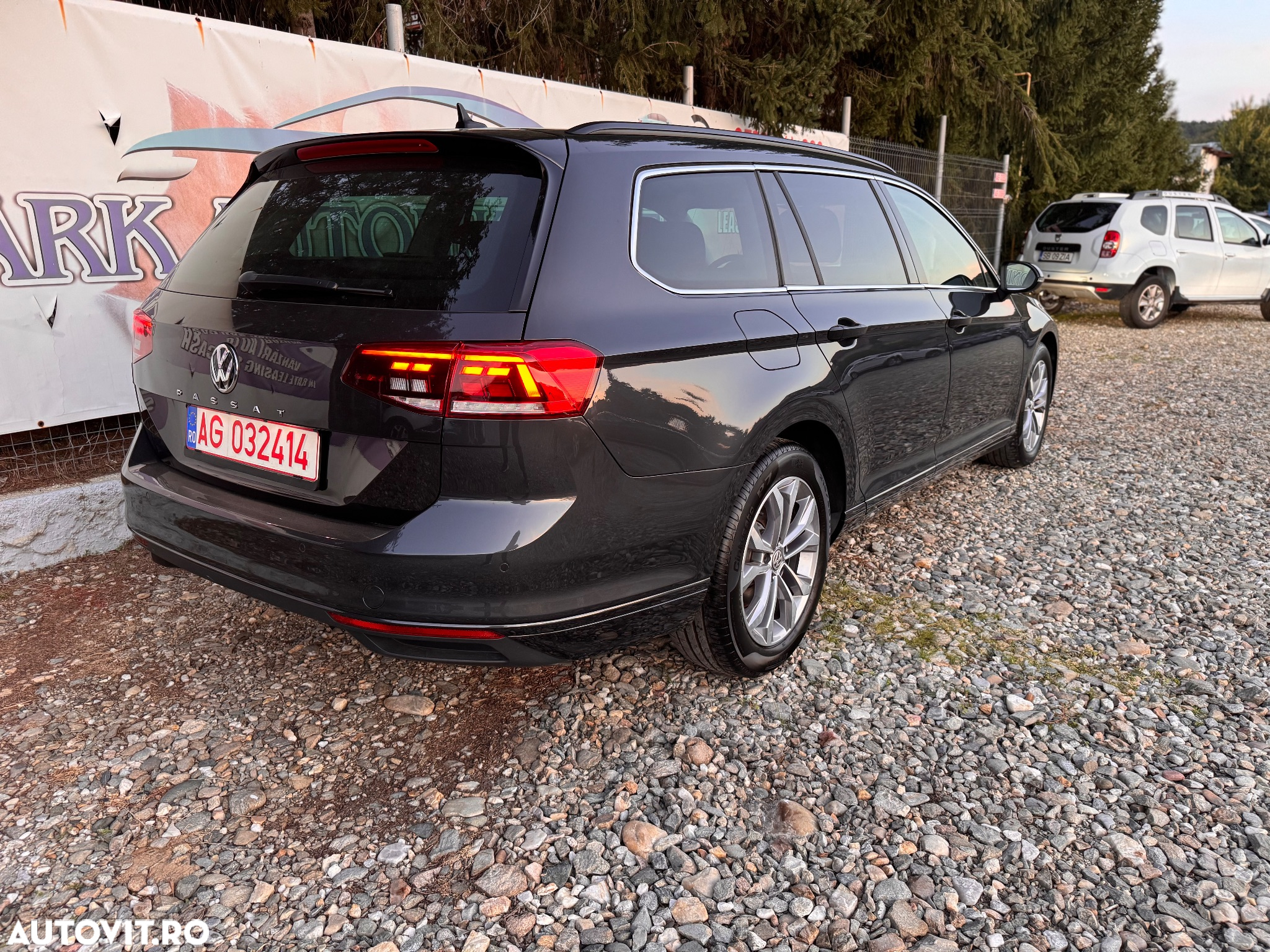 Volkswagen Passat Variant 2.0 TDI DSG (BlueMotion Technology) Highline - 3