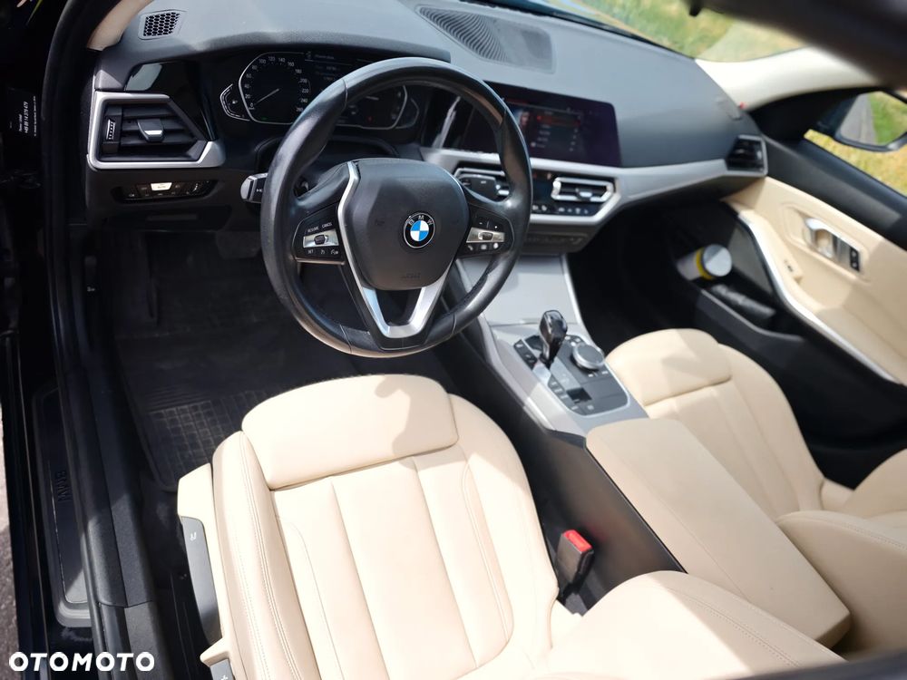 BMW Seria 3 318i - 19