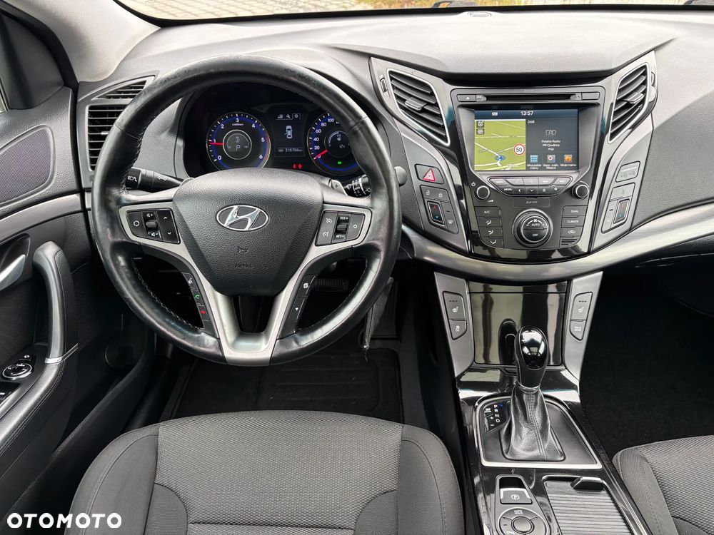 Hyundai i40 Kombi blue 1.7 CRDi DCT Premium - 22