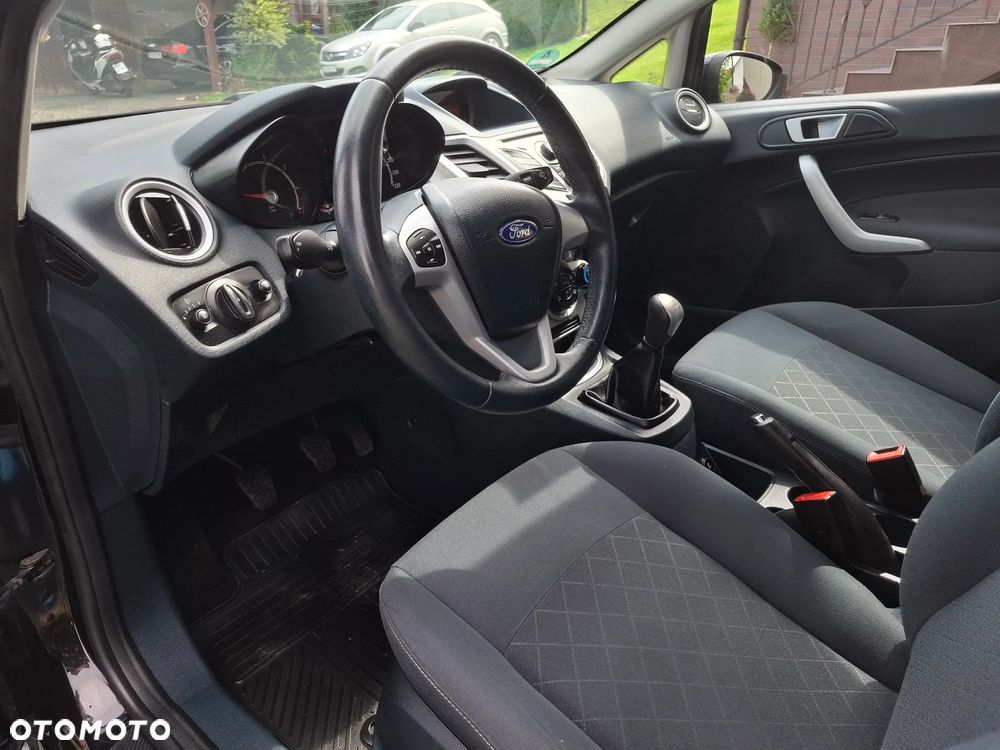Ford Fiesta 1.25 Champions Edition - 12