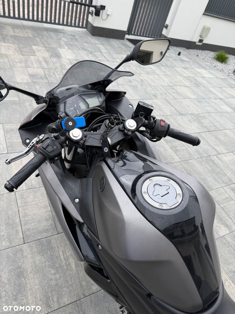 Yamaha R3 - 11