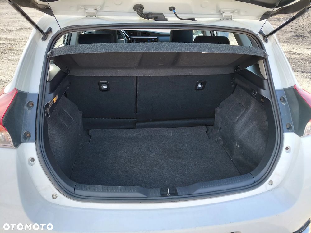 Toyota Auris 1.33 VVT-i Active - 11
