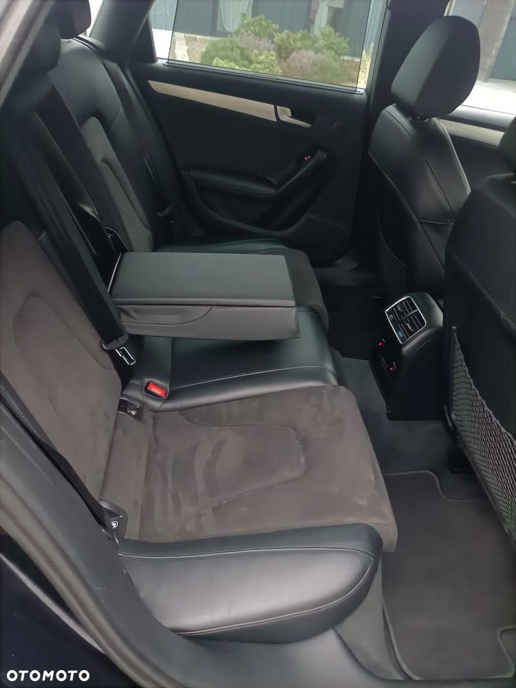 Audi A4 Limousine - 9