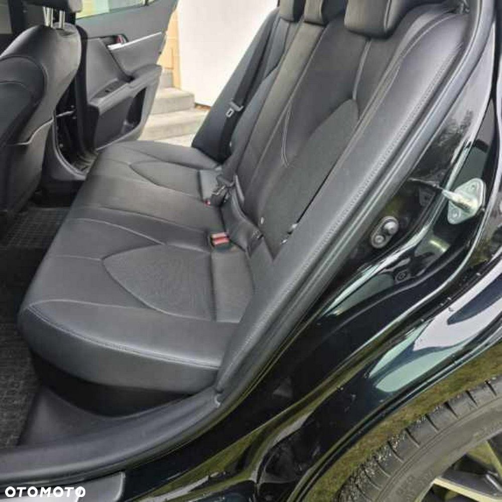 Toyota Camry 2.5 Hybrid Executive CVT - 10