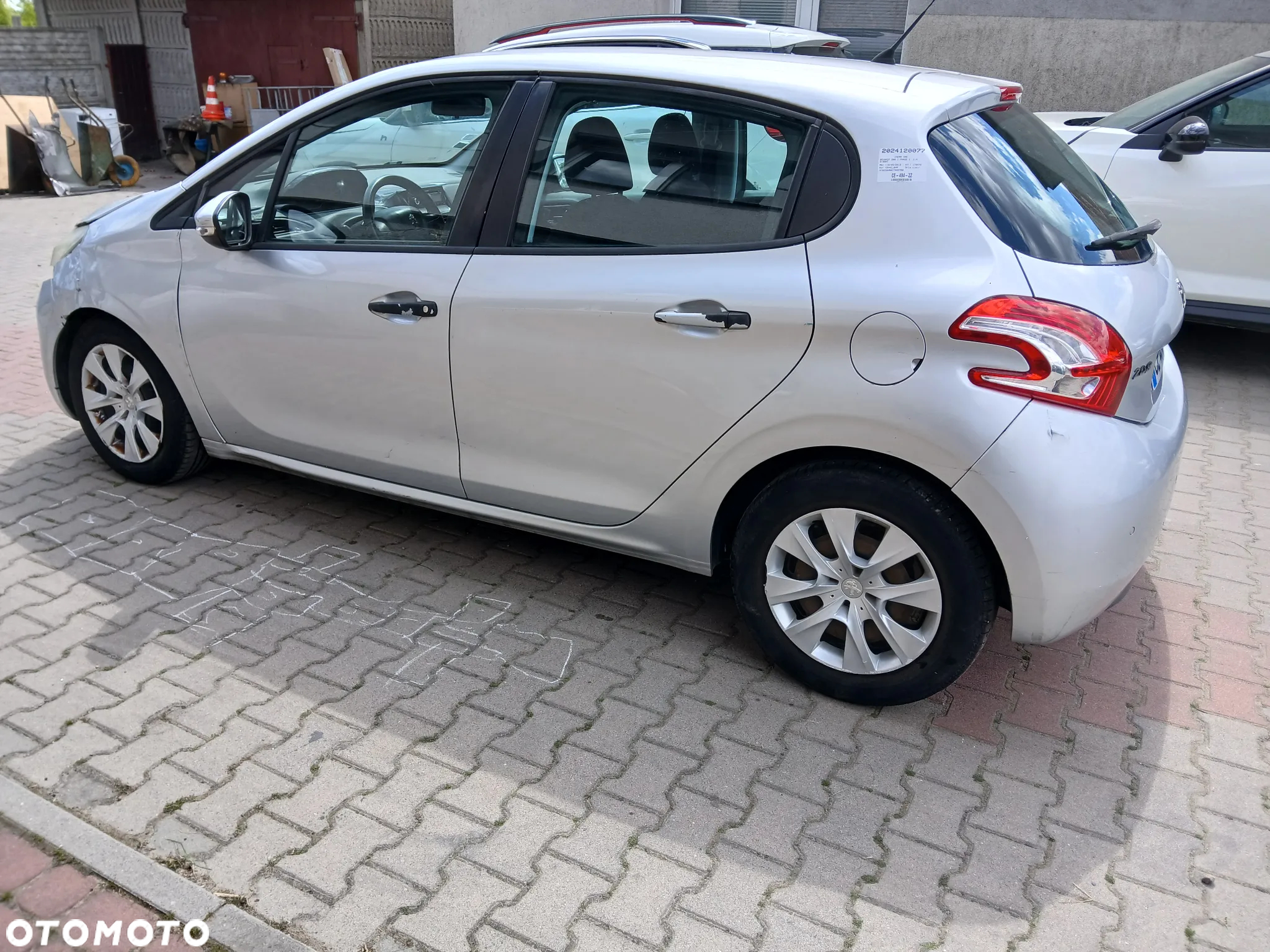 Peugeot 208 HDi 68 Like - 5