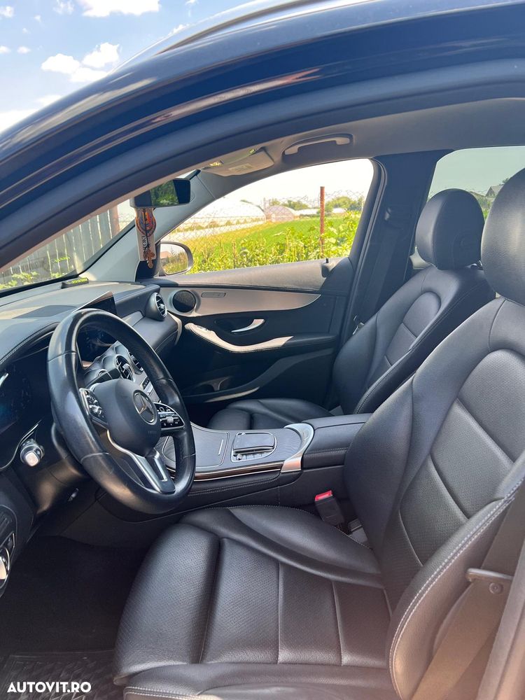 Mercedes-Benz GLC 220 d 4MATIC - 23
