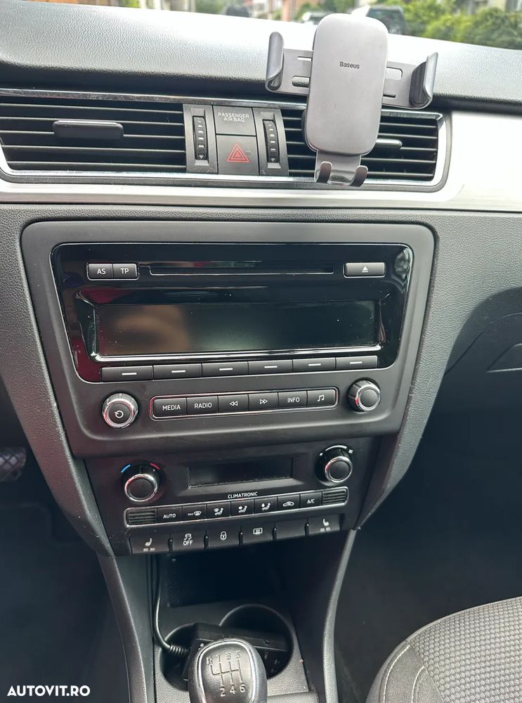 Skoda RAPID 1.2 TSI Elegance - 8
