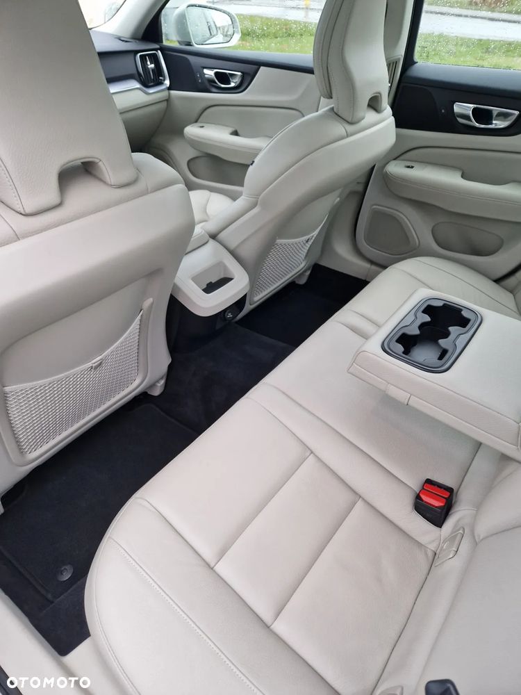 Volvo S60 T5 Momentum Pro - 6