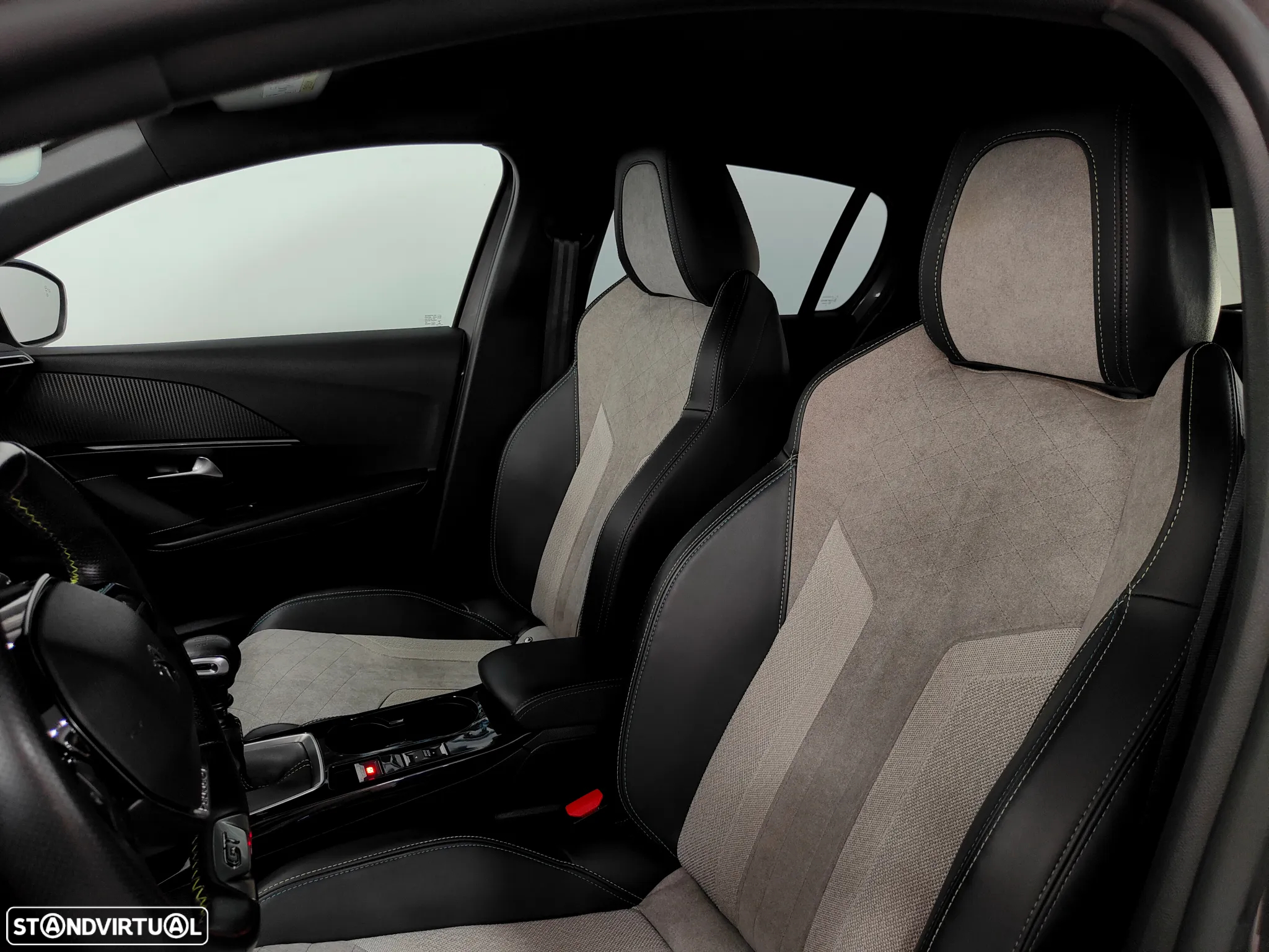 Peugeot 208 1.2 PureTech GT Line - 29