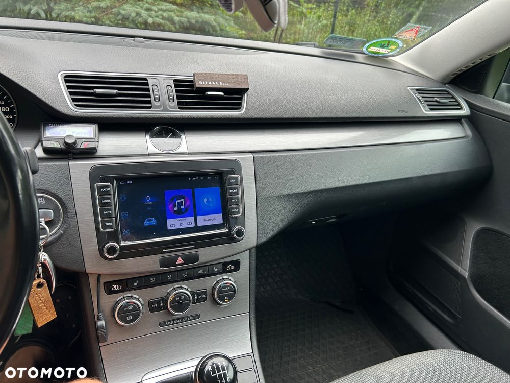 Volkswagen Passat 2.0 TDI Comfortline - 3