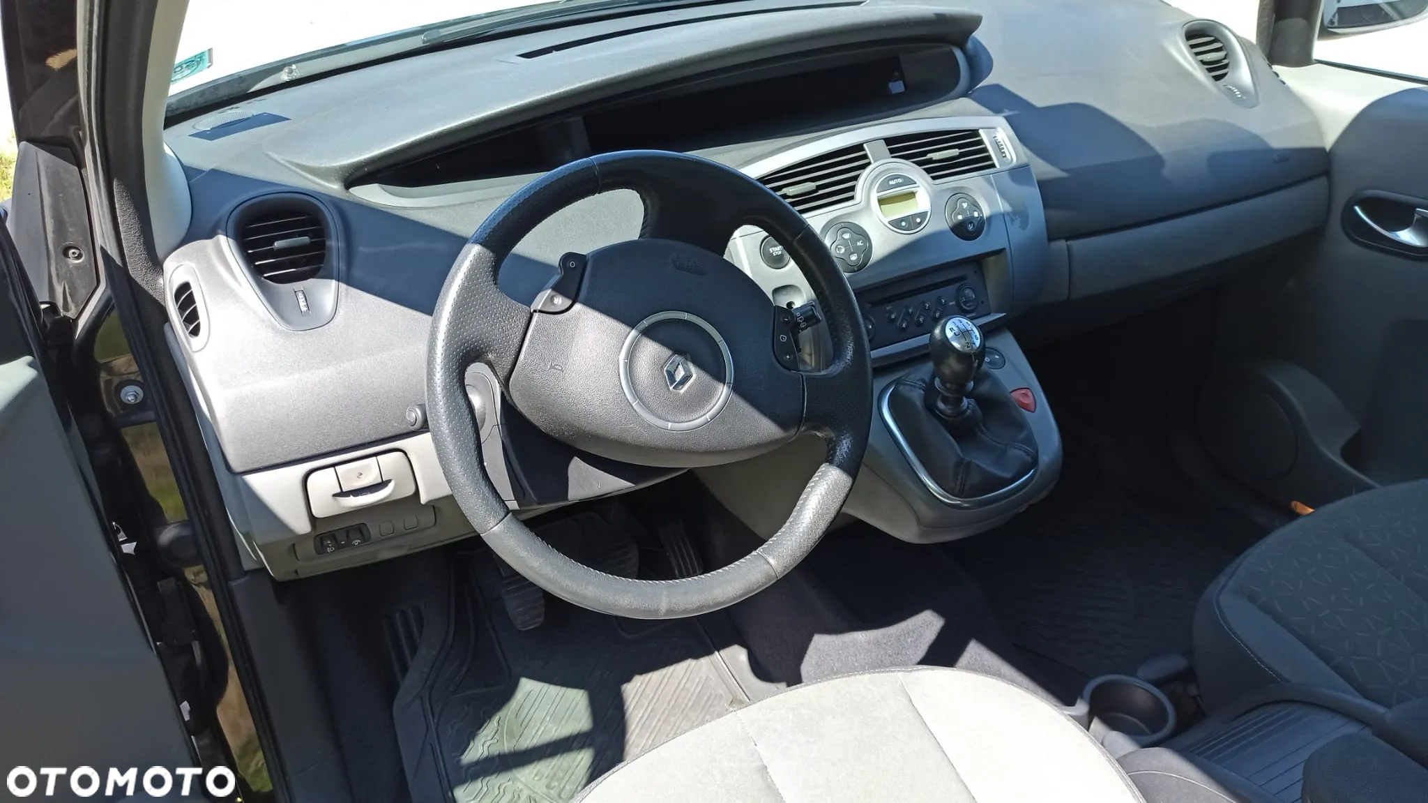 Renault Scenic - 11