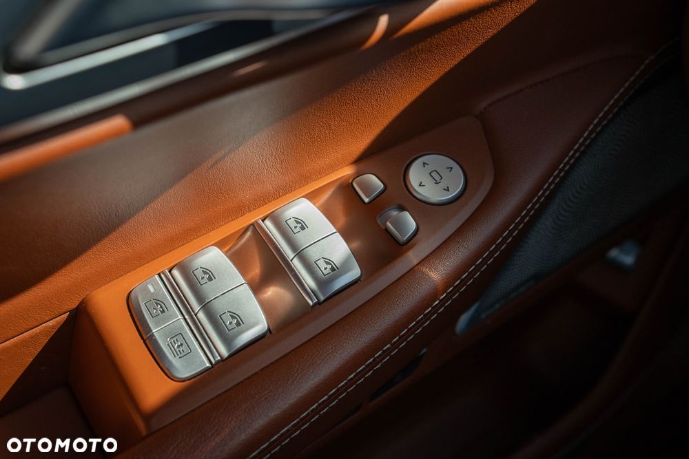 BMW Seria 7 750Li xDrive - 8