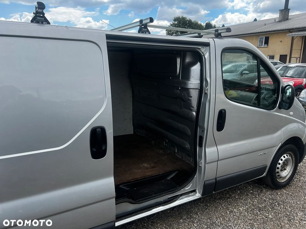 Renault Trafic - 22
