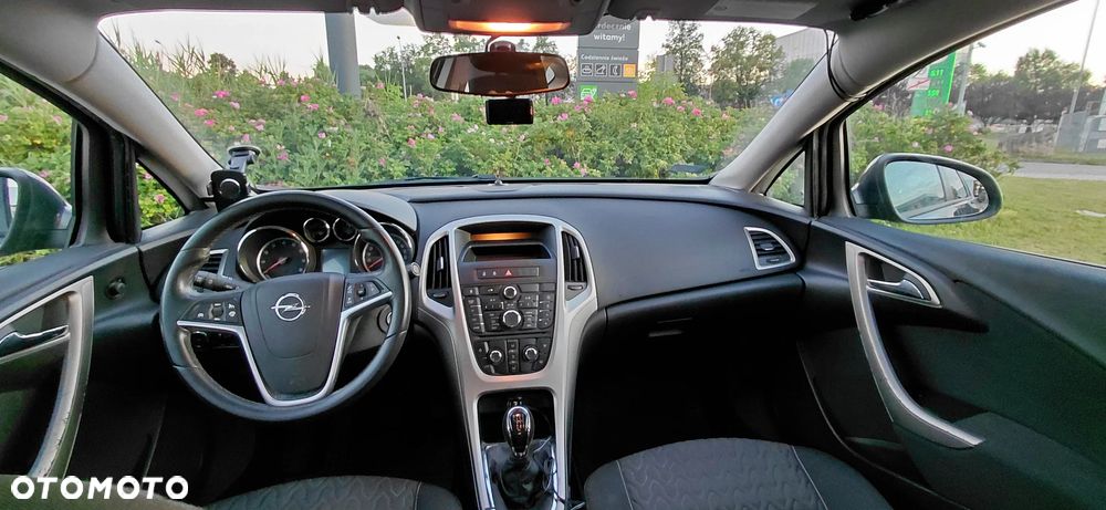 Opel Astra - 4