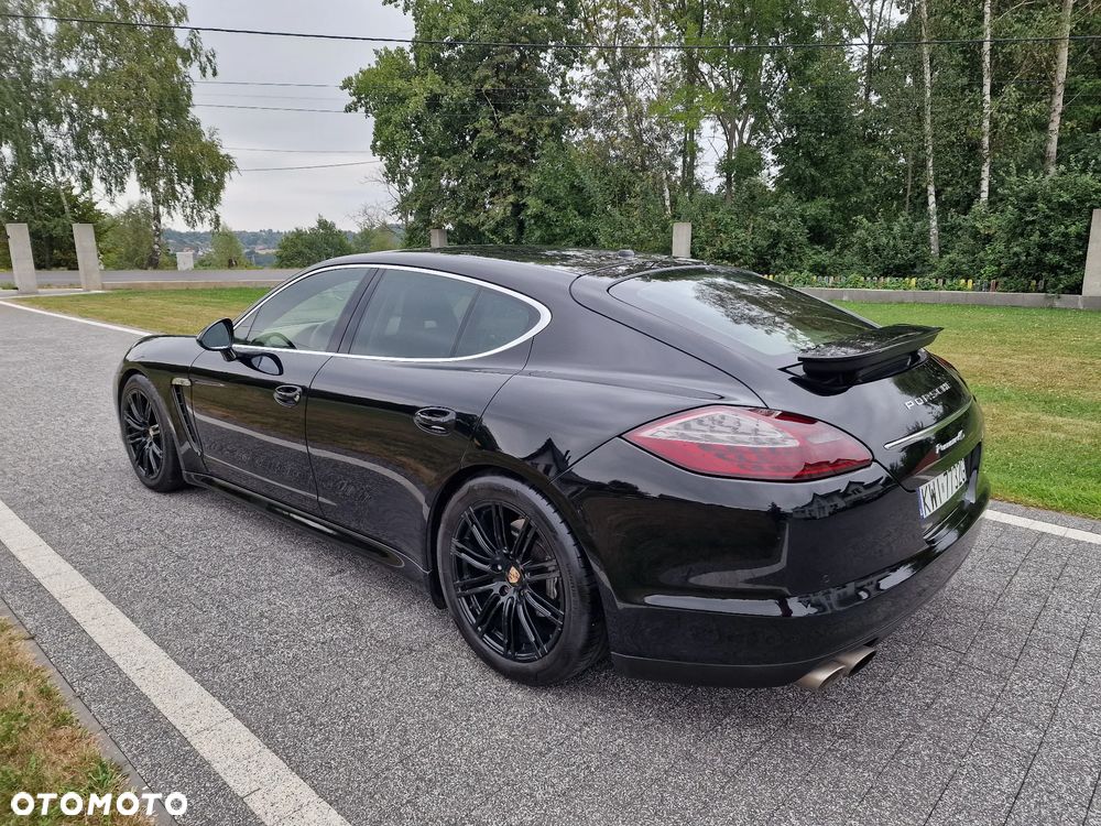 Porsche Panamera 4S PDK - 5