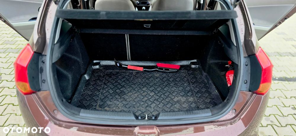 Kia Ceed 1.6 GDI L - 17