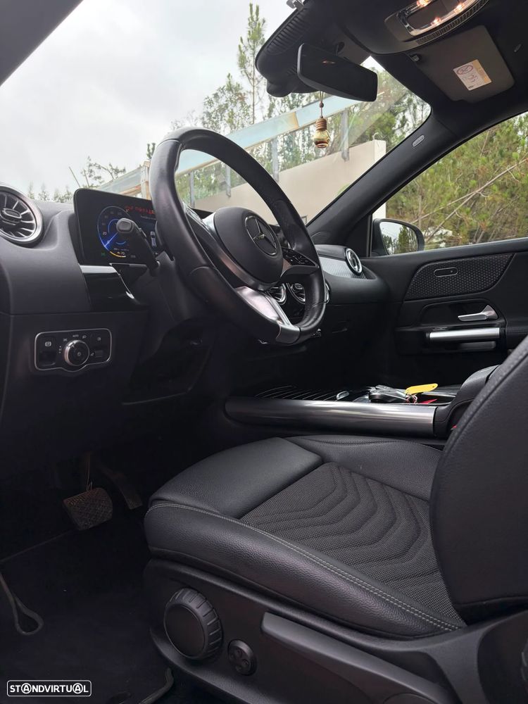 Mercedes-Benz EQA 250+ - 11