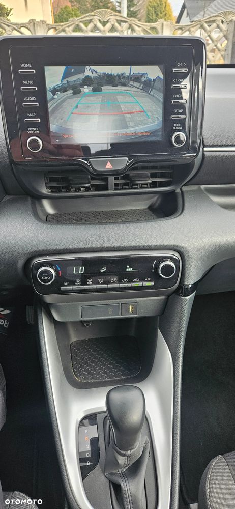 Toyota Yaris 1.5 VVT-i Life - 13