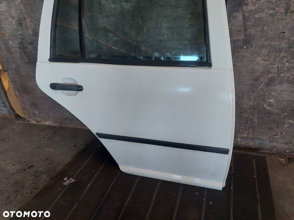 DRZWI KOMPLETNE PRAWY TYŁ VOLKSWAGEN GOLF IV LB9A - 3