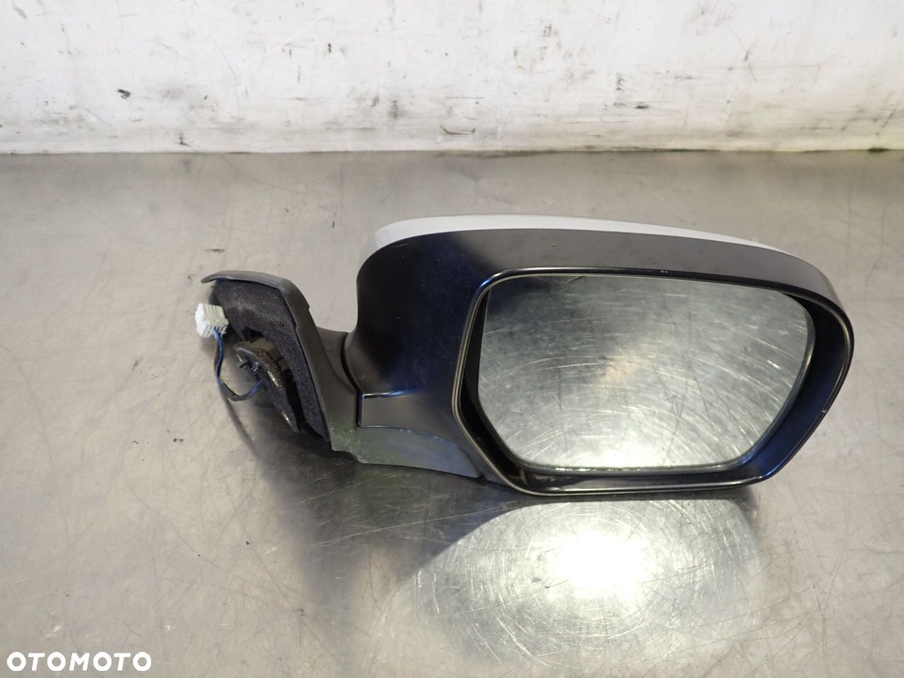 LUSTERKO PRAWE ELEKTRYCZNE SUBARU IMPREZA 1.5 - 1