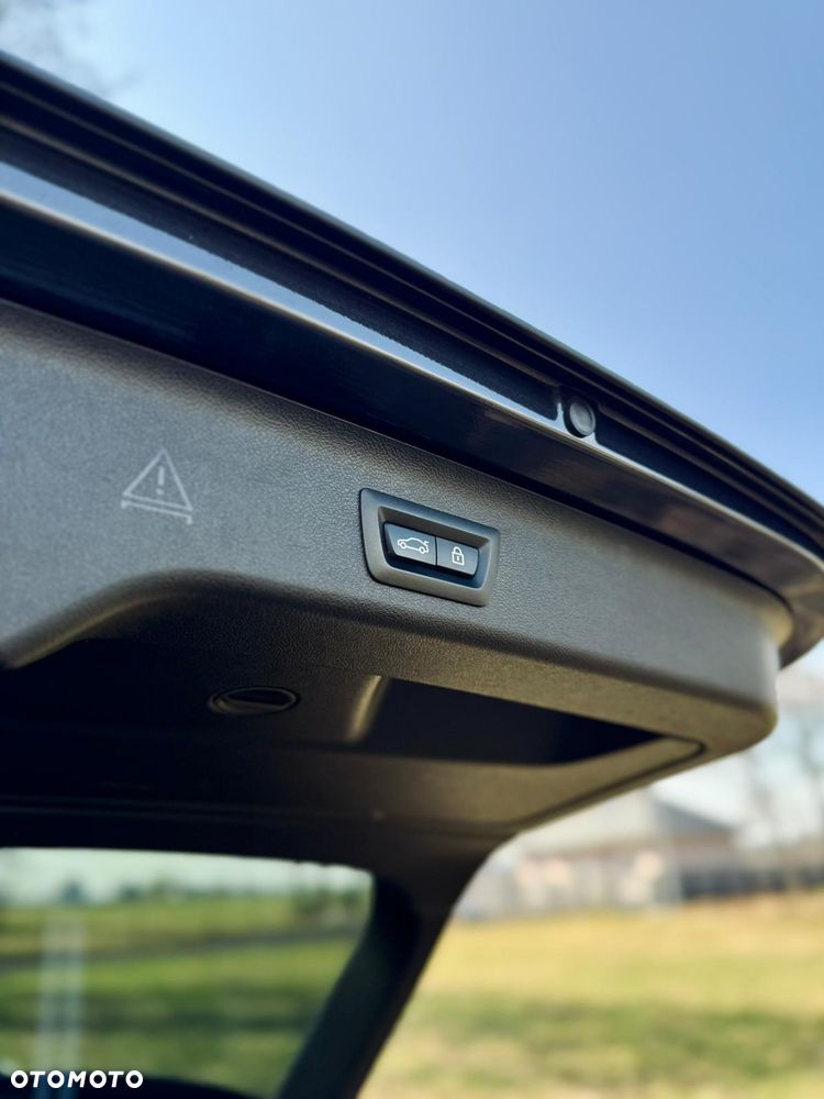 BMW Seria 5 520d M Sport - 18