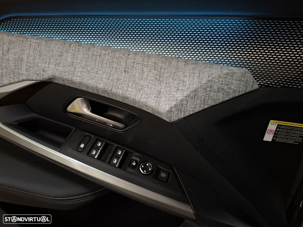 Peugeot 3008 1.2 Hybrid GT e-DCS6 - 24