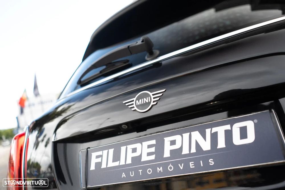 MINI 5 Portas Cooper D Auto - 49