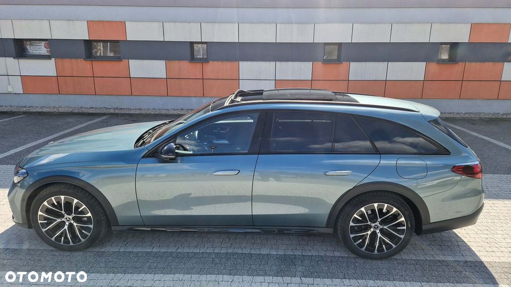 Mercedes-Benz Klasa E 300 de PHEV 4-Matic All-Terrain Avantgarde 9G-Tronic - 2