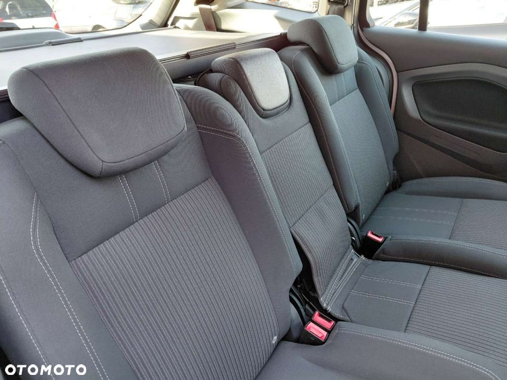 Ford Grand C-MAX - 18