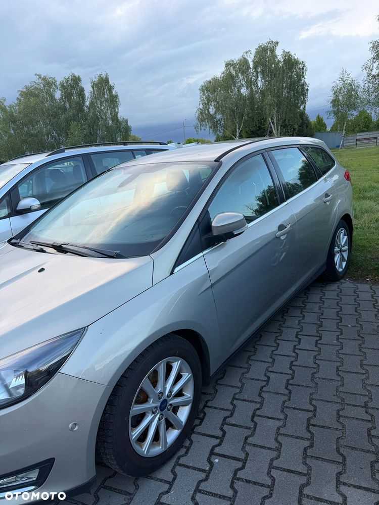 Ford Focus 1.5 EcoBoost STart-Stopp-System TITANIUM - 12