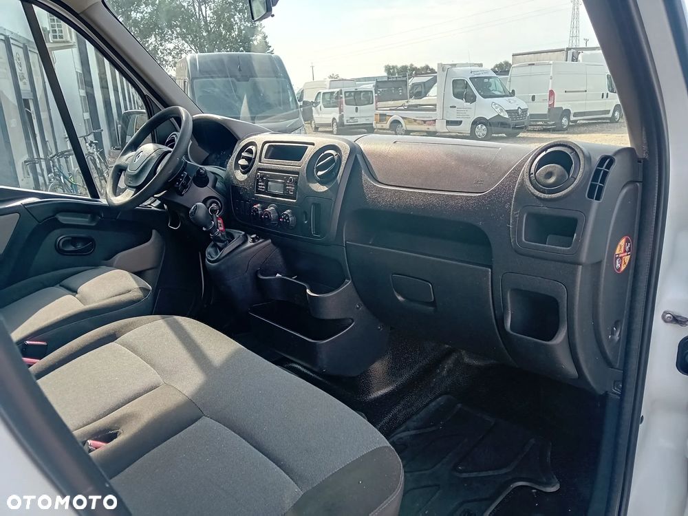 Renault Master - 18
