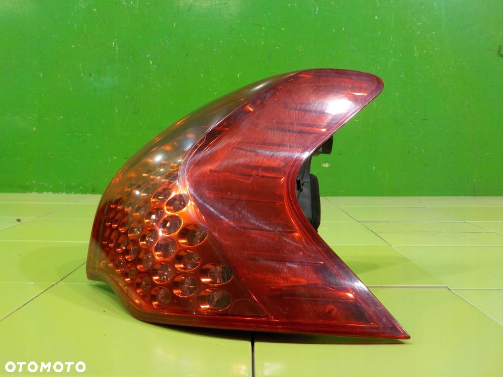 PEUGEOT 3008 I 1.6 HDI 11r 5D lampa prawa tyl 9683460780 - 3