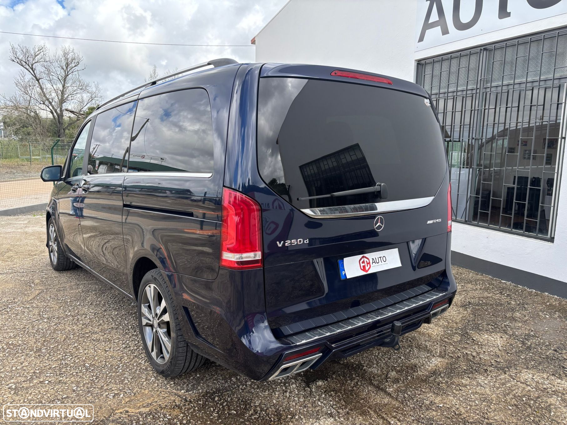 Mercedes-Benz V 250 BlueTEC Longo Avantgarde - 10