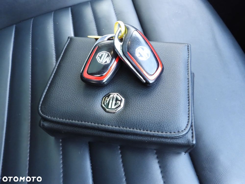 MG HS PHEV Luxury - 9