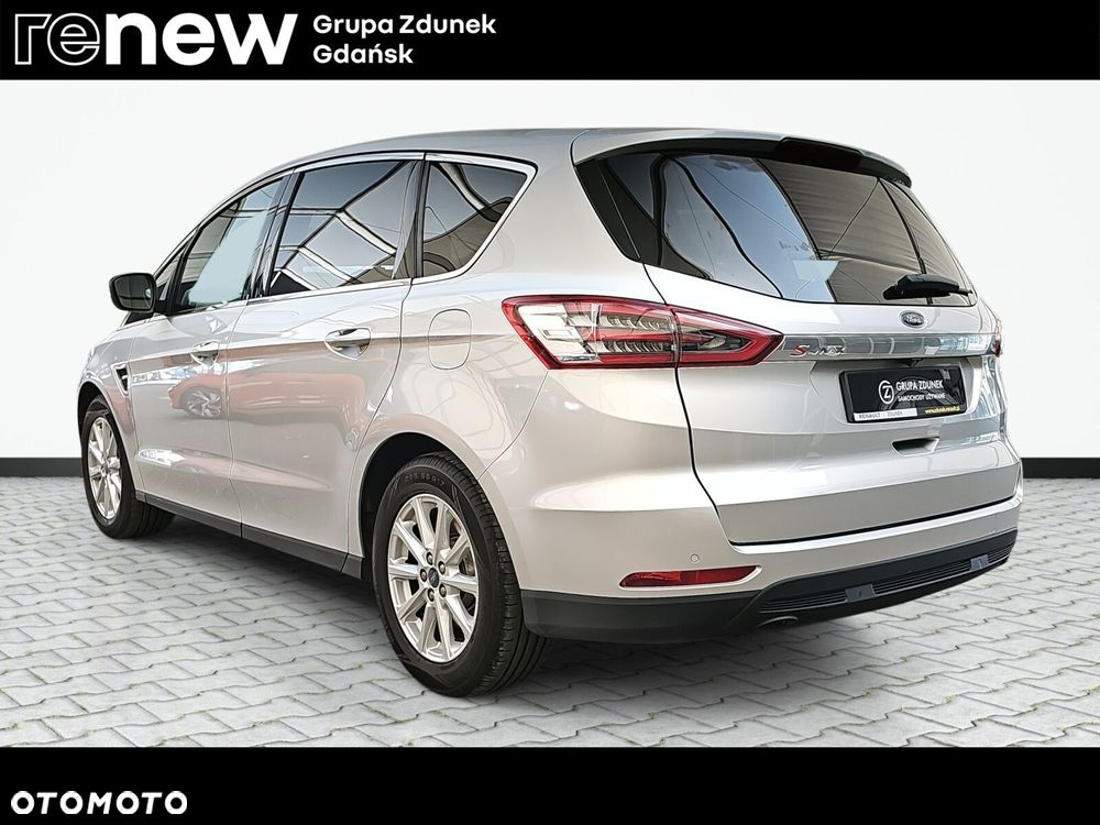 Ford S-Max - 8