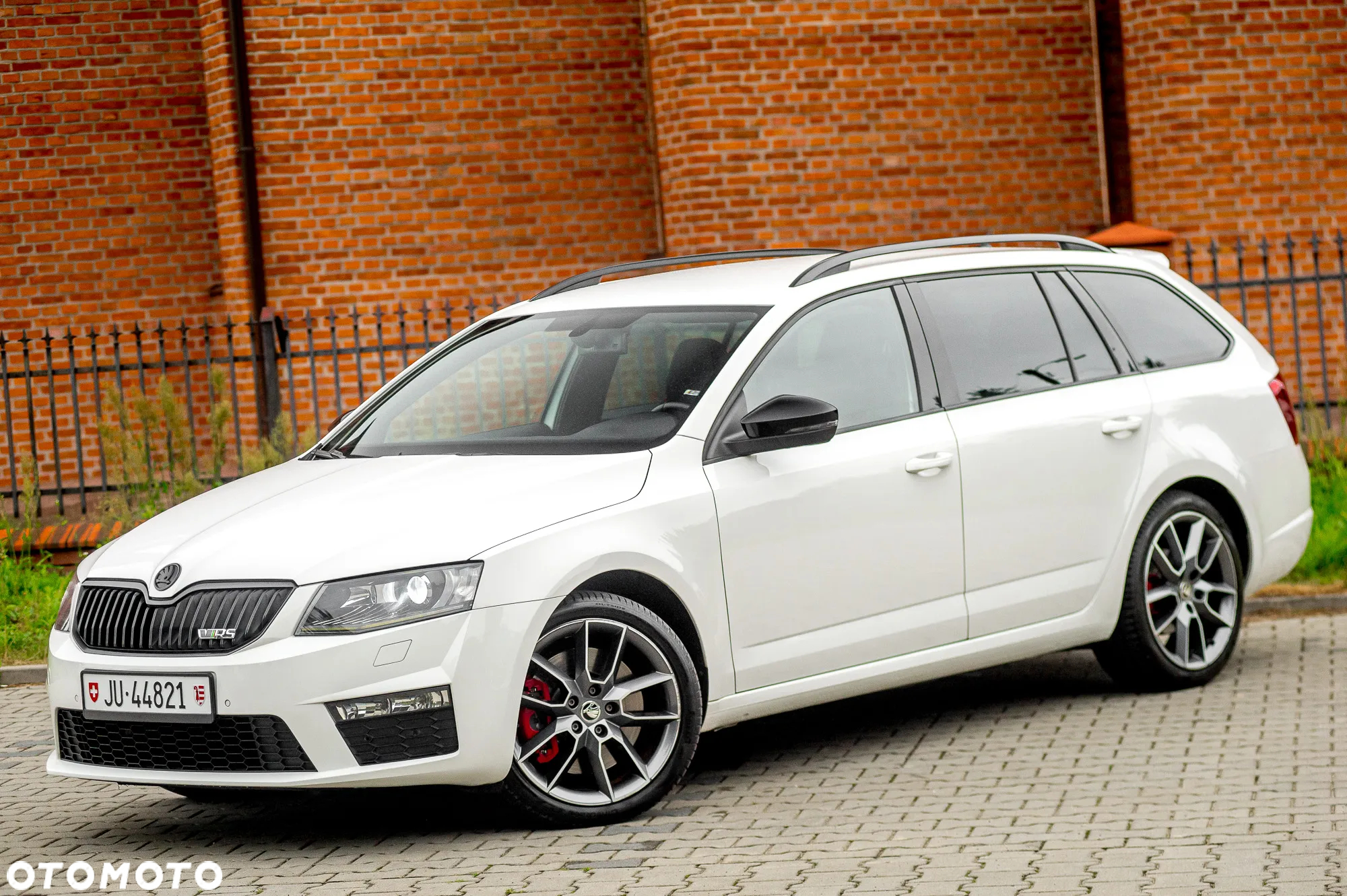 Skoda Octavia 2.0 TSI RS - 8