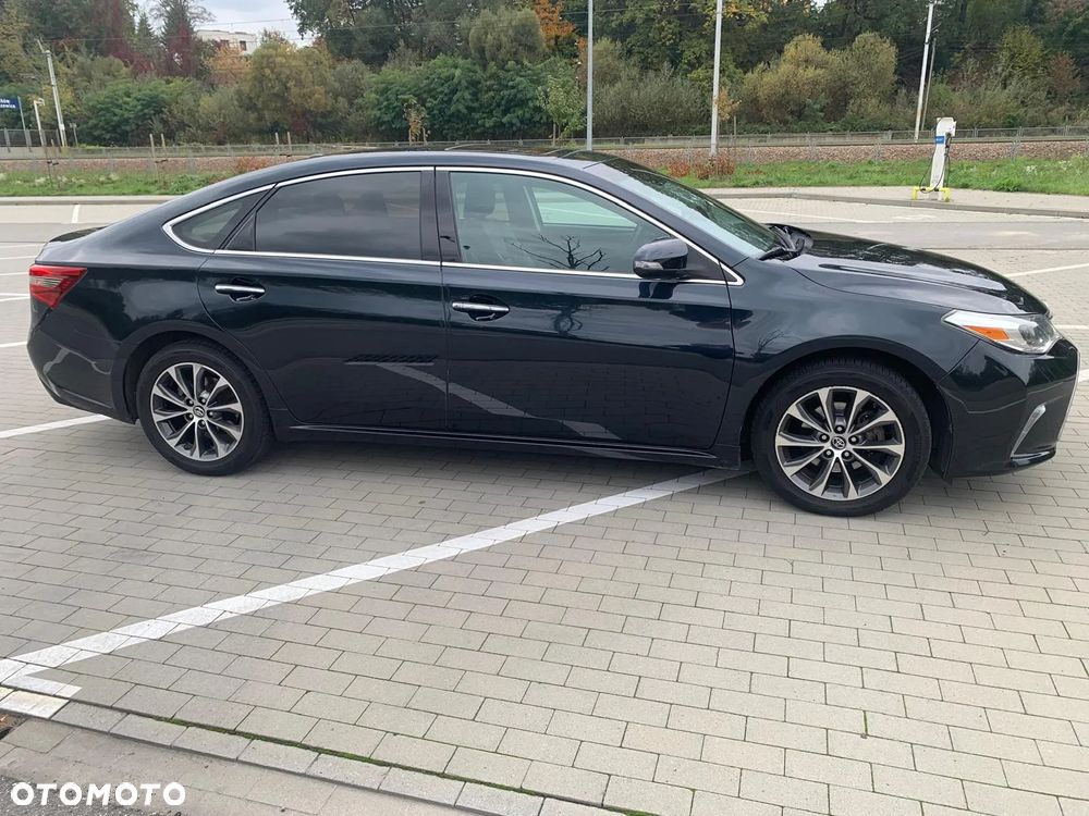 Toyota Avalon - 4