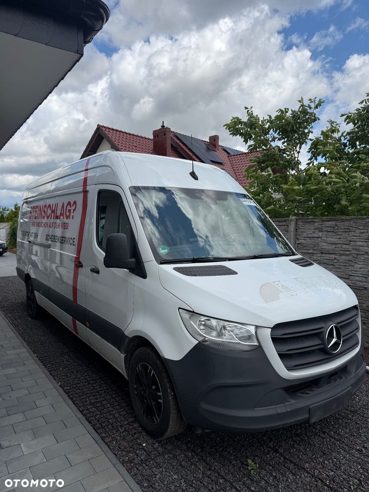Mercedes-Benz Sprinter - 2
