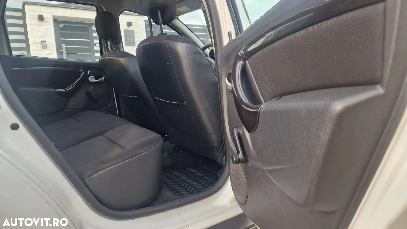 Dacia Duster 1.6 4x4 Ambiance - 8